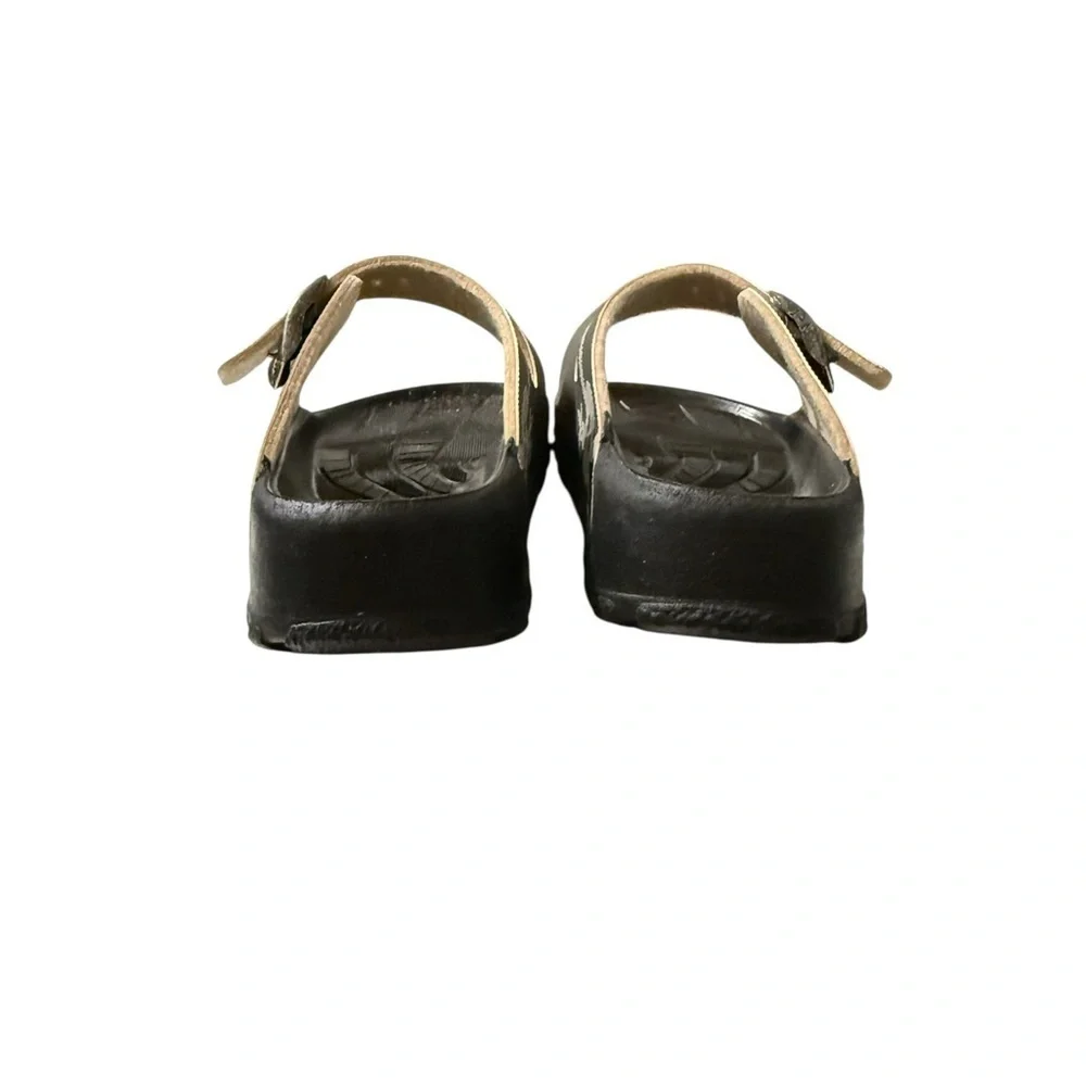 Birki’s by Birkenstock Kids Pirate Skull Sandals – EU 26 / US Toddler 8